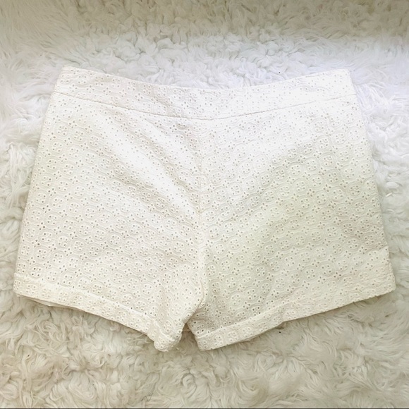 CYNTHIA ROWLEY White Eyelet Scalloped Pockets Lined Shorts Size 10 - Picture 4 of 7